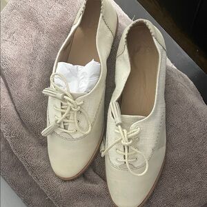 UGG Cream Suede Flats with Minimalist Design